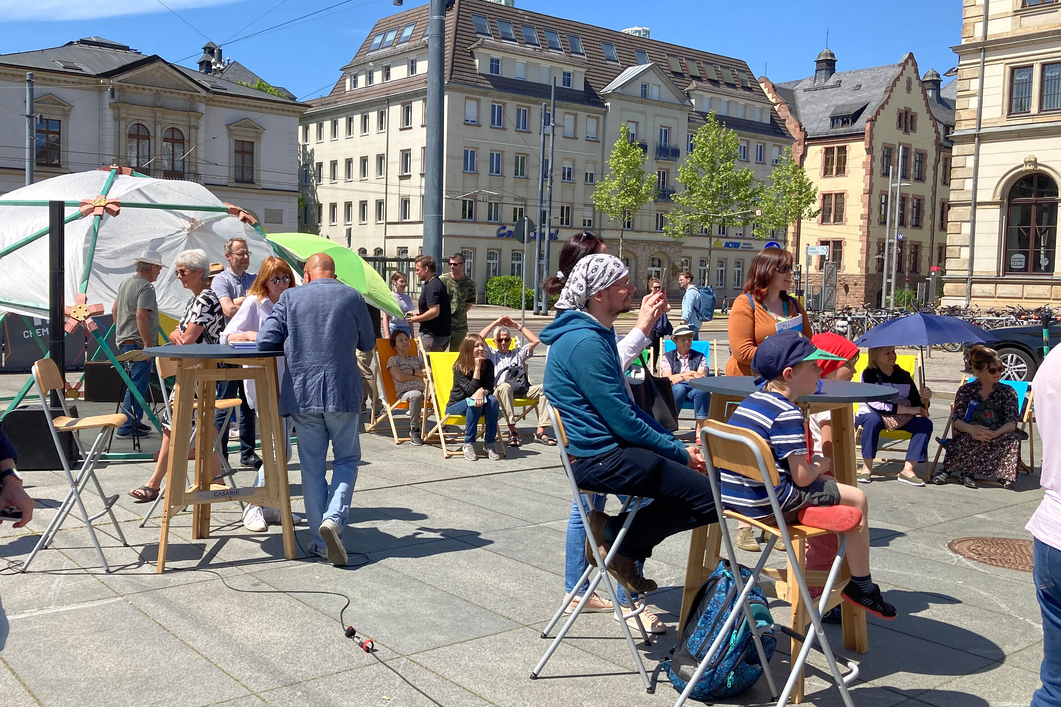 Platzvisionen auf dem Bahnhofsvorplatz in Chemnitz